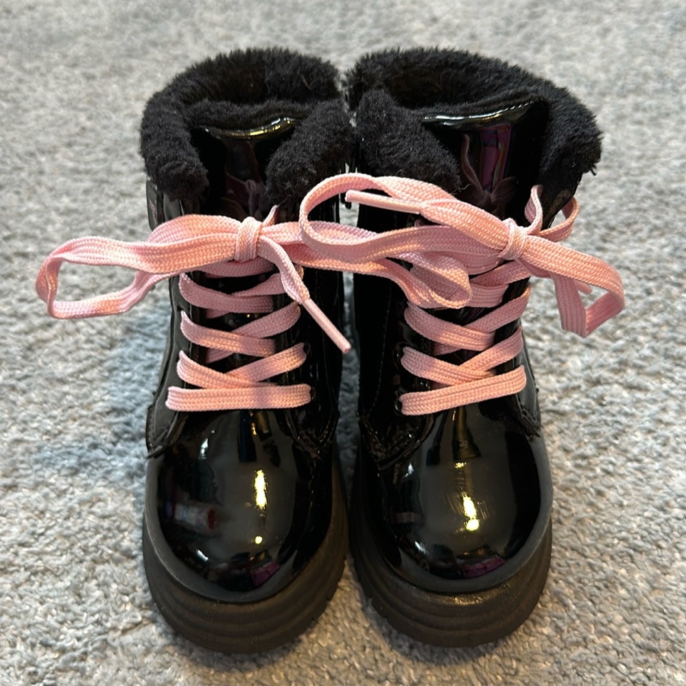 EUC Girl (toddler size 6) Patent leather black mini combat boots